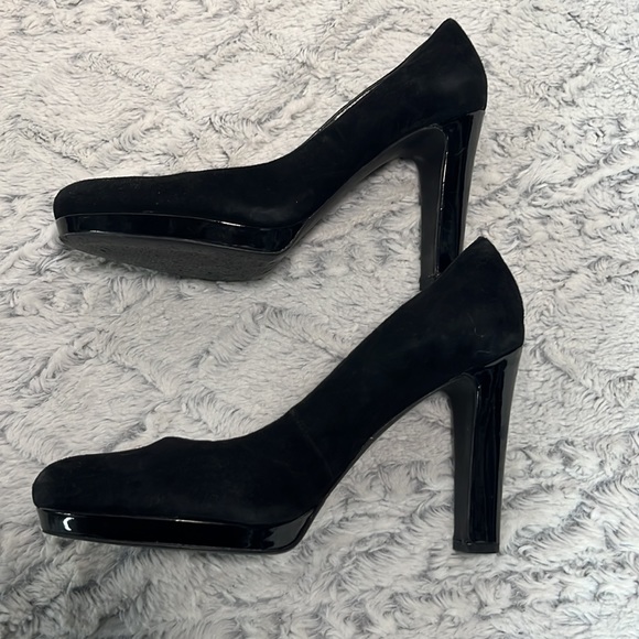 Franco Sarto Black Suede Pumps 8 1/2 - Picture 3 of 8
